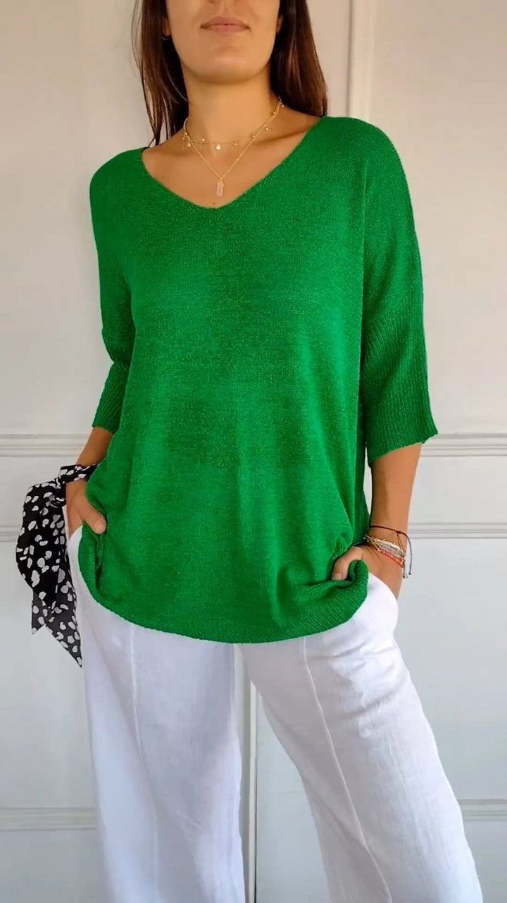 Sigrid™ – Lettstrikket V-hals Topp