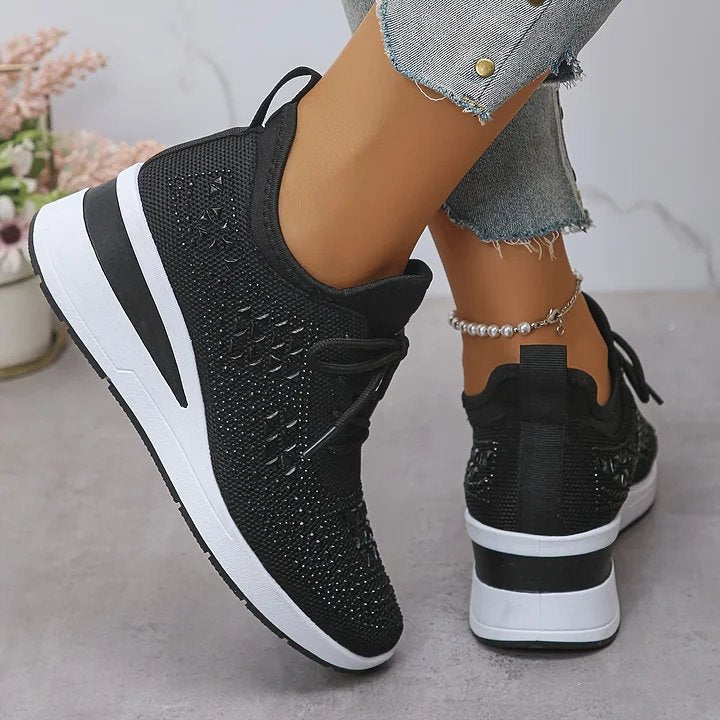 Berit™ – Hevet komfort sneakers med rhinstein detaljer