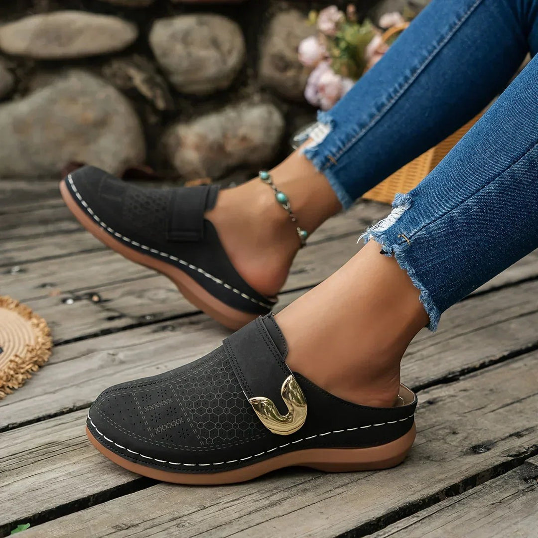 Hedvig™ – Perforerte Ortopediske Slip-On Muler