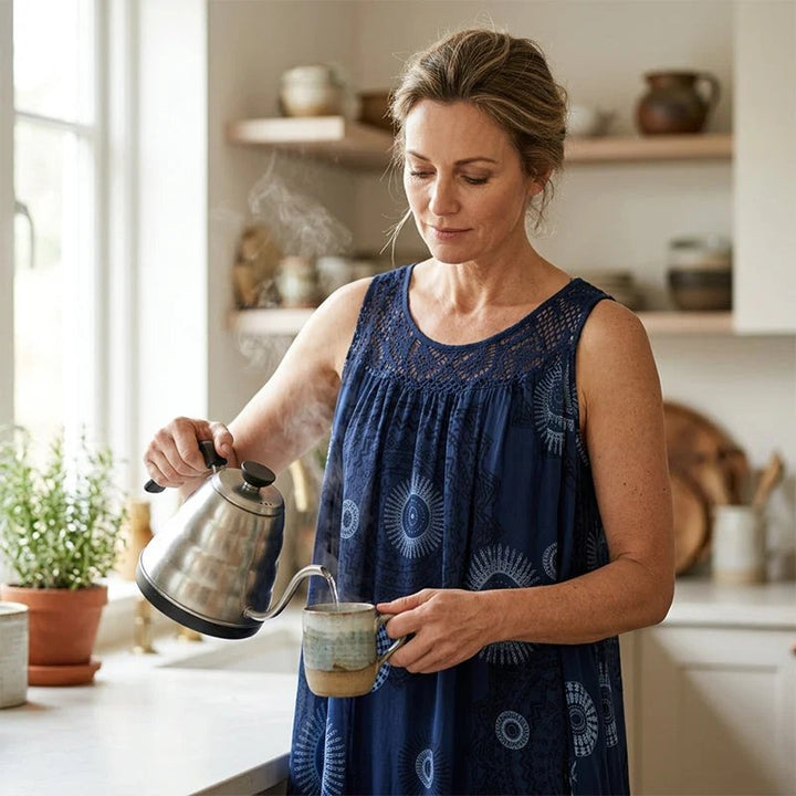 Hedda™ – Heklet Hals Midikjole i Bohem Stil