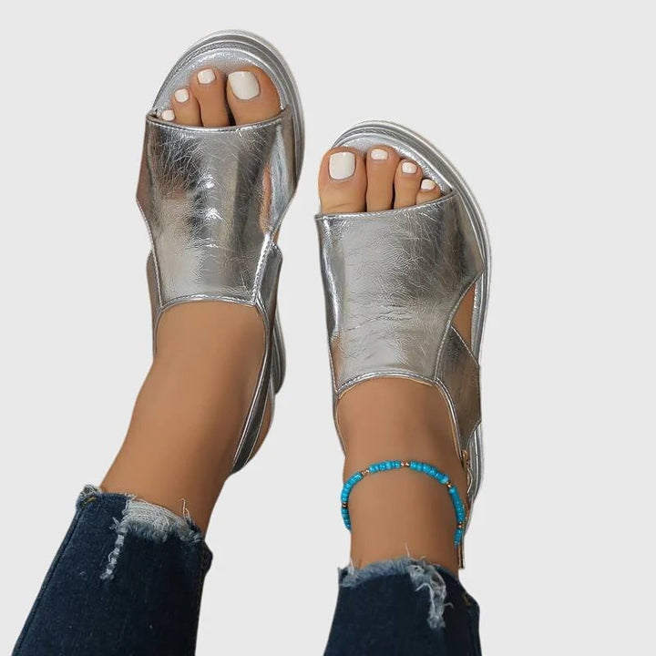 Simona™ – Metallisk Plattform Ortopediske Sandaler