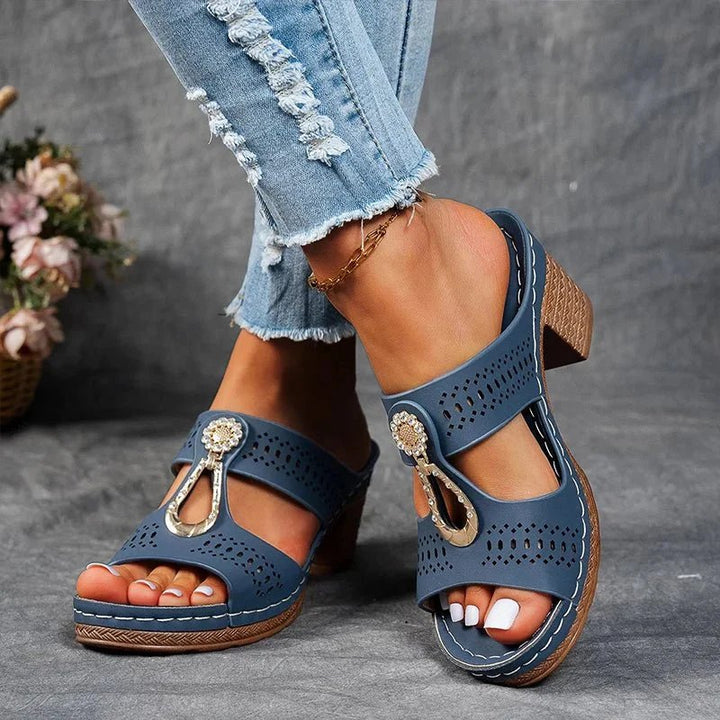 Emma-sofie™ – Perforerte Blokkhæls Orthopediske Sandaler