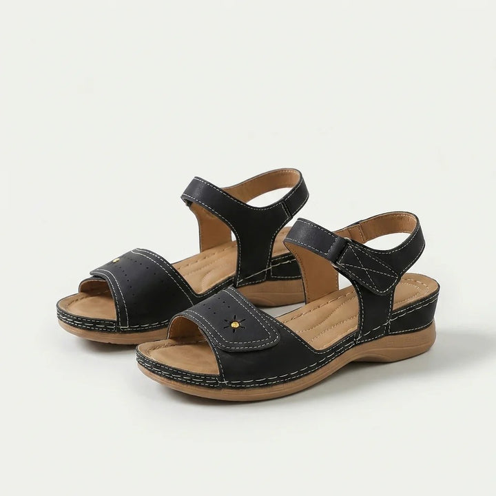 Sara™ – Velcro Stropp Perforerte Komfort Sandaler