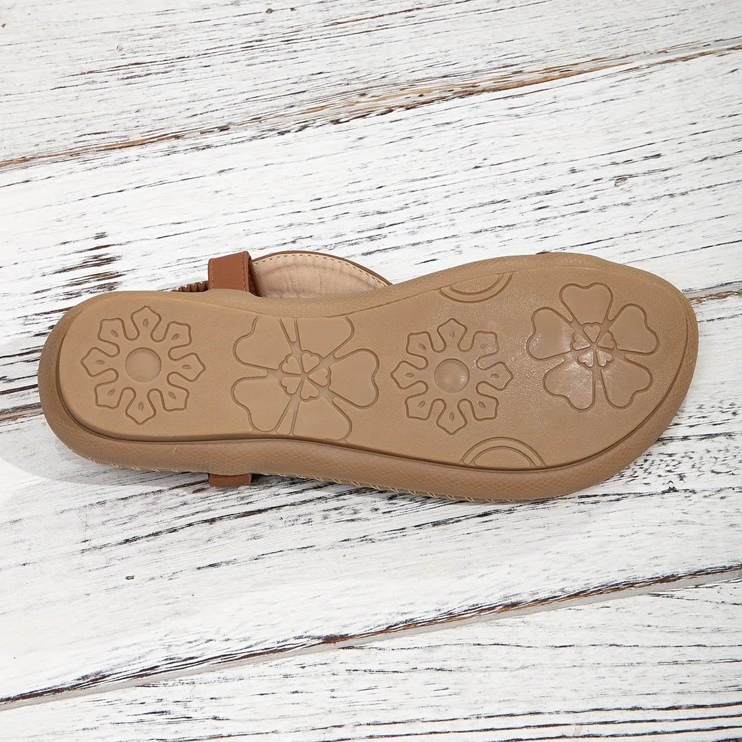 Carina™ – Perlede T-stropp Polstrede Flate Sandaler