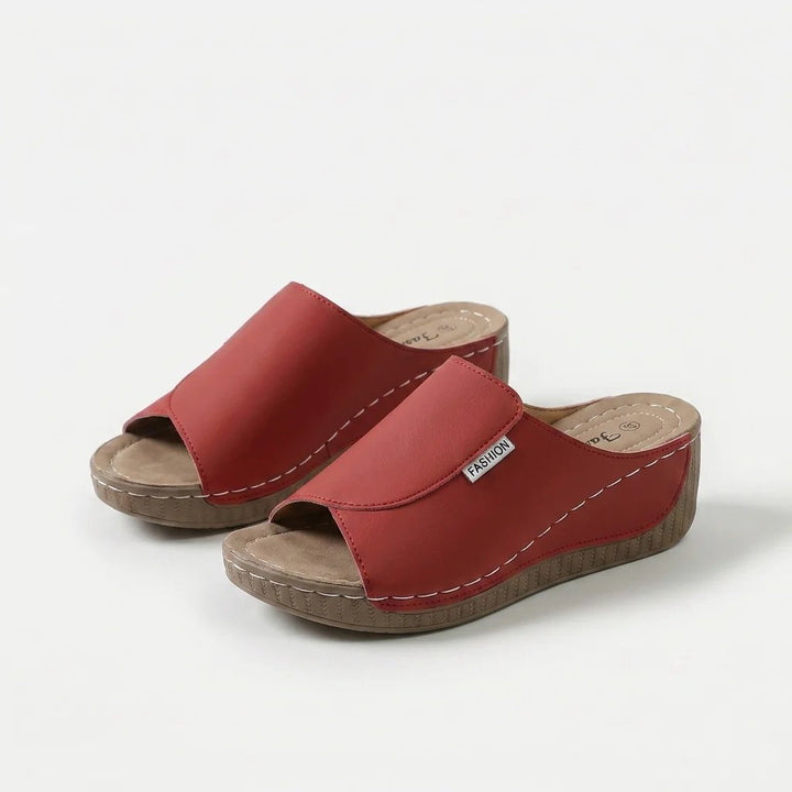 Julie™ – Polstret Bue Støtte Plattform Sandle.