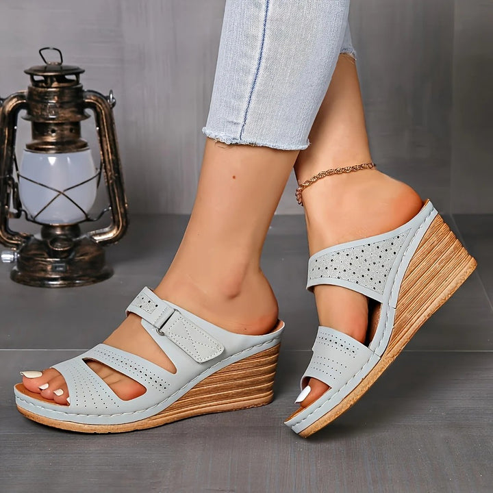 Tone™ – Justerbar Stropp Wedge Hæl Perforerte Sandaler
