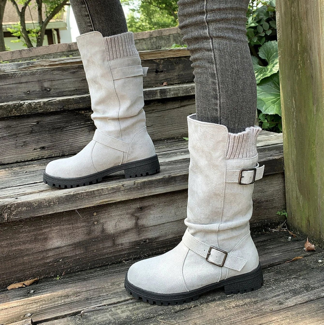 Laila™ – Buckled Mid-Calf Strikkede Mansjettstøvler