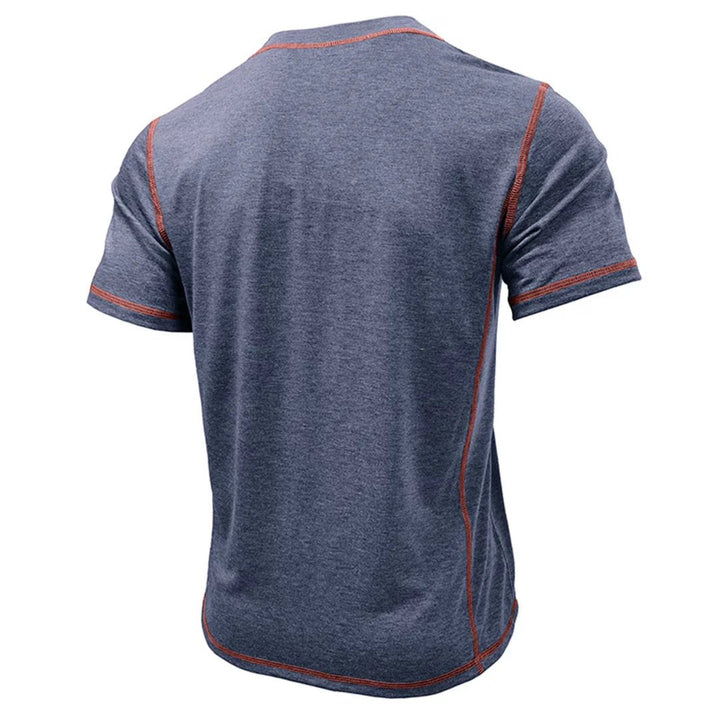 Tobias™ – T-skjorte med kontrastsøm og Henley-design