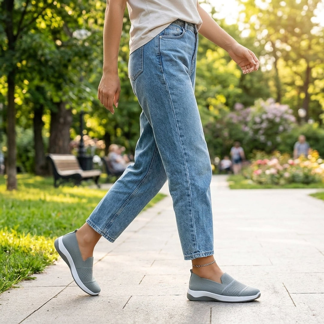 Anya™ – Ortopediske Slip-On Sneakers med Hæl- og Plantarstøtte