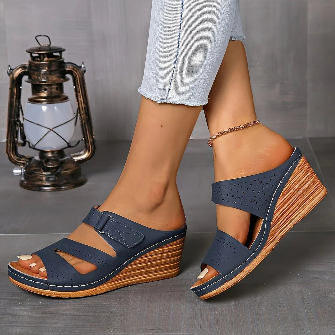 Tone™ – Justerbar Stropp Wedge Hæl Perforerte Sandaler