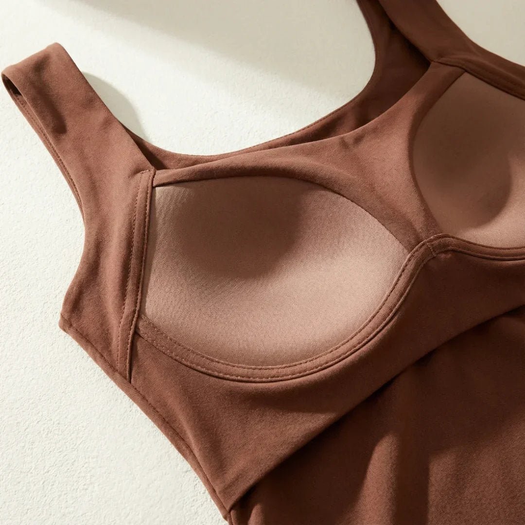 Astrid™ – | Topp med firkantet hals og støtte