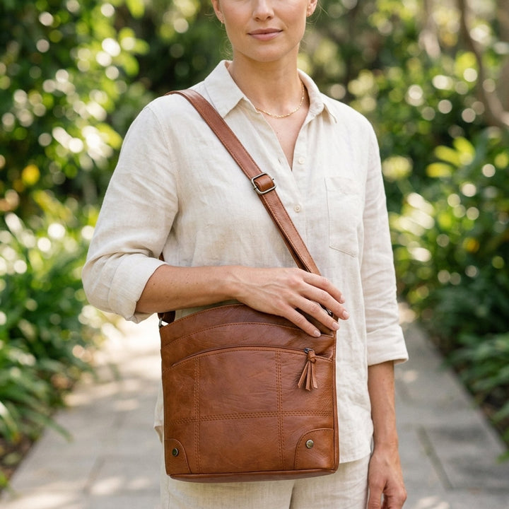 Helen™ – Sømmet Crossbody Bag med Justerbar Stropp