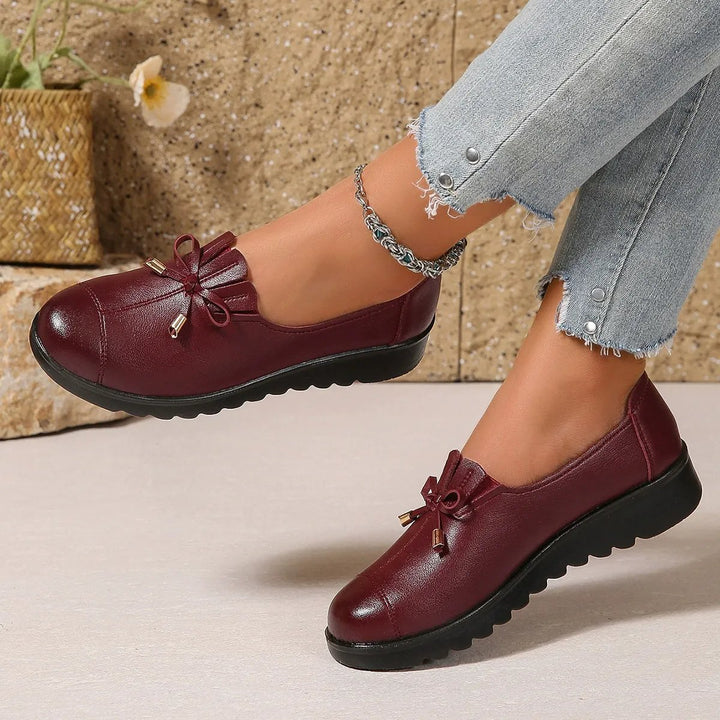Henriette™ – Bueformet støtter og komfortable loafers